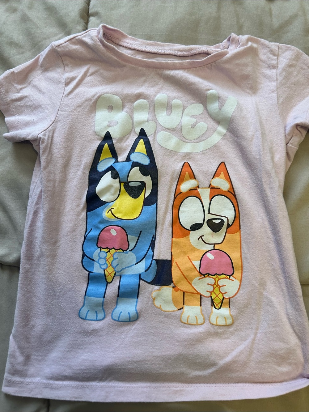 Bundle & Save. Girls size 5 Bluey &Bingo shirt